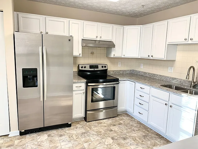 2450 Apple Blossom Ln #301 — Photo 8