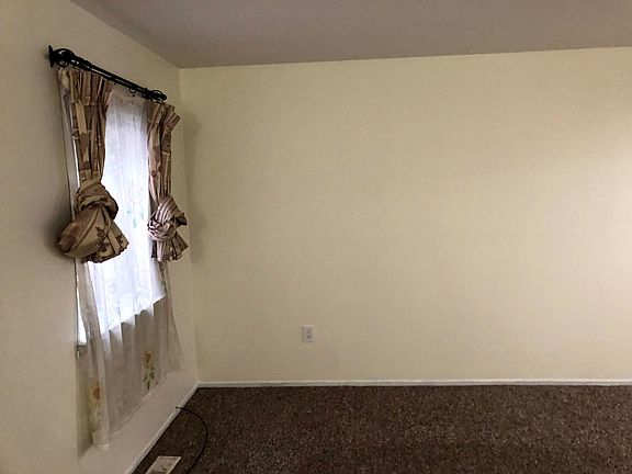 3rd image of 90 Branchwood Ln #90