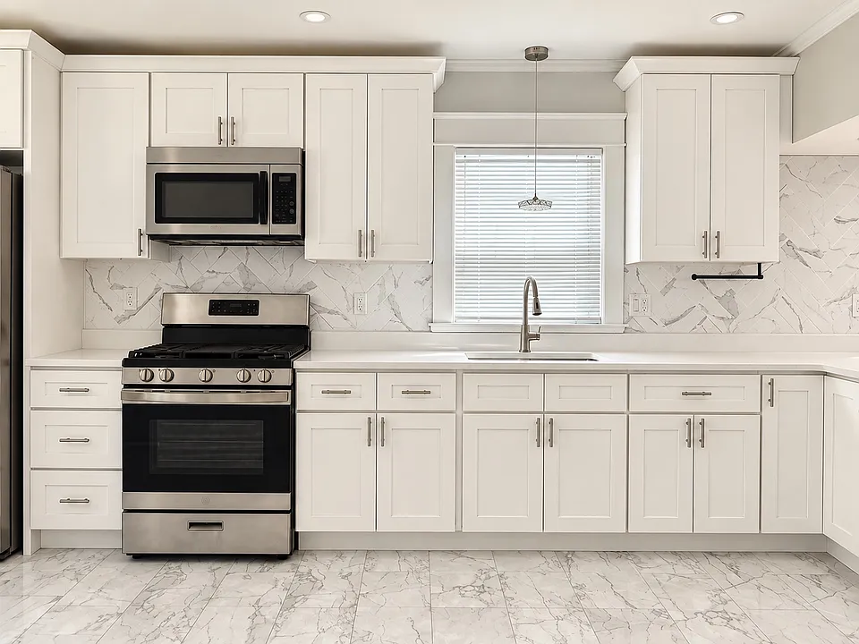 21-23 Waverly St #21