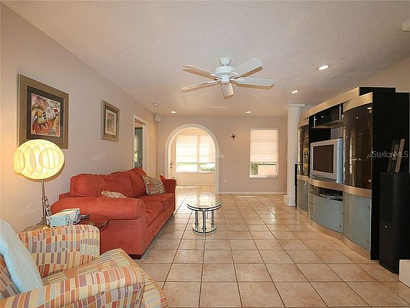 3rd image of 935 Don Juan Ct
