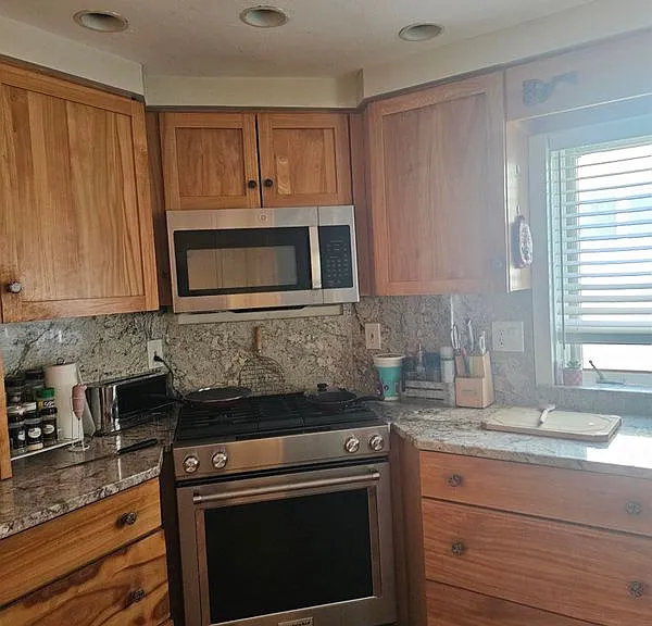 18 Landsdown Dr #18 — Photo 14
