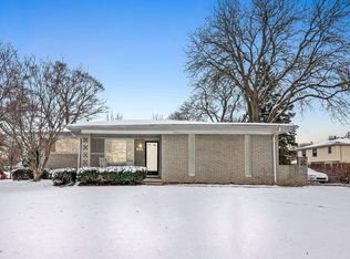 252 Harwich Dr, Troy, MI