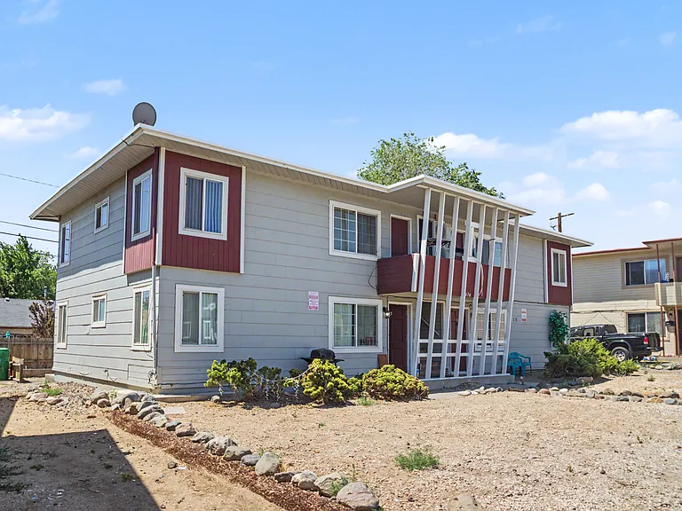 Second-floor unit
