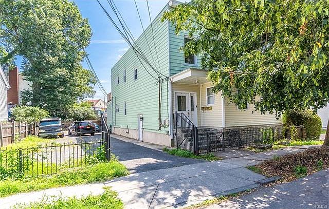 1st image of 16 Woodbine St
