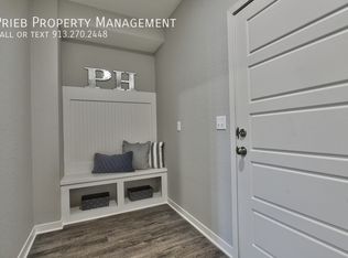 22088 W 123rd Ln BUILDING 3-107, Olathe, KS 66061