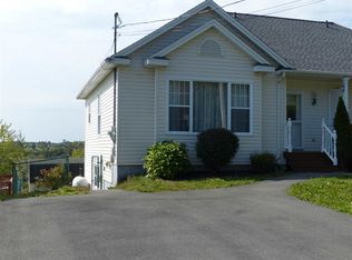 16 Kaye St, Lower Sackville, NS B4C3H8