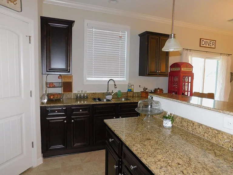248 Claudia Dr — Photo 8