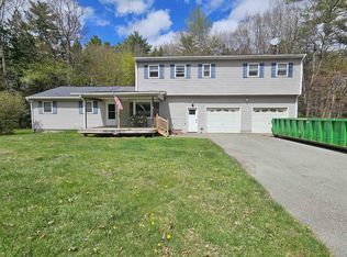 98 Cedarwood Terrace, Georgia, VT 05468