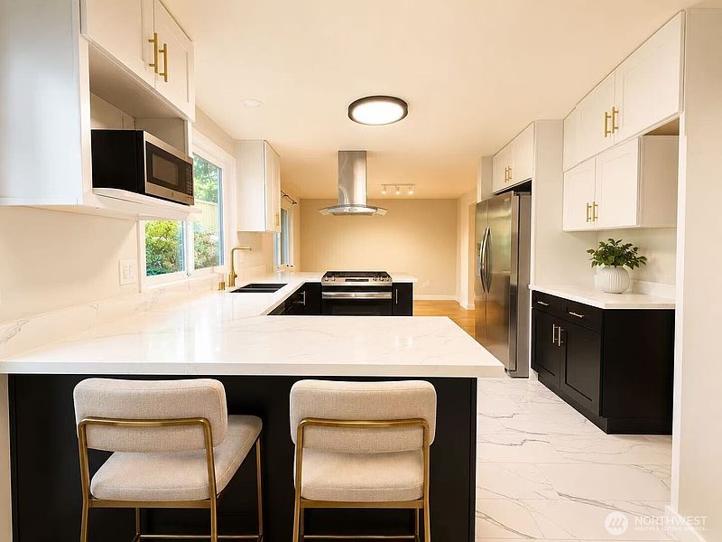 5th image of 8430 SE 45th Street
