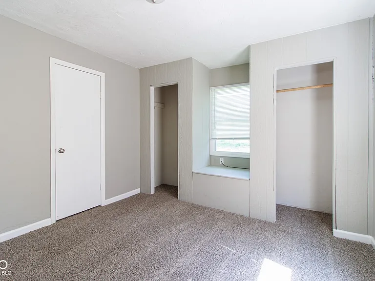 1212 W 5th St — Photo 12