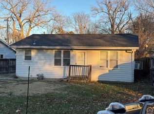 2010 SE Ohio Ave, Topeka, KS 66607