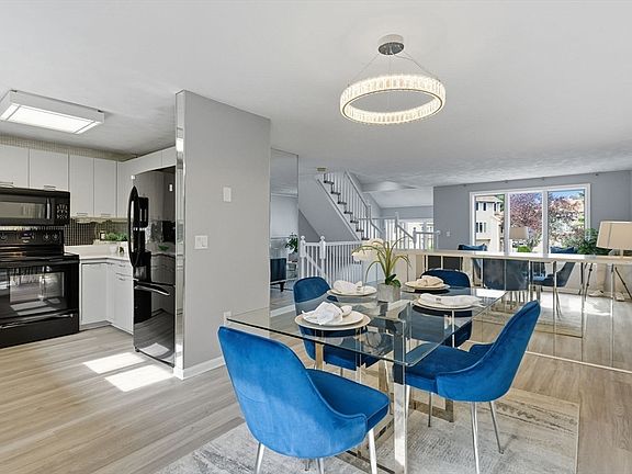4th image of 54 Porter Ave #54