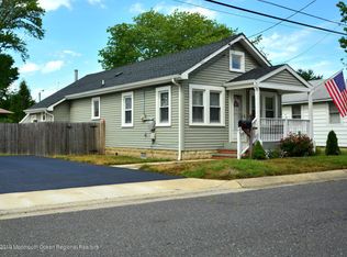 53 Taylor Ave, Middletown, NJ 07748