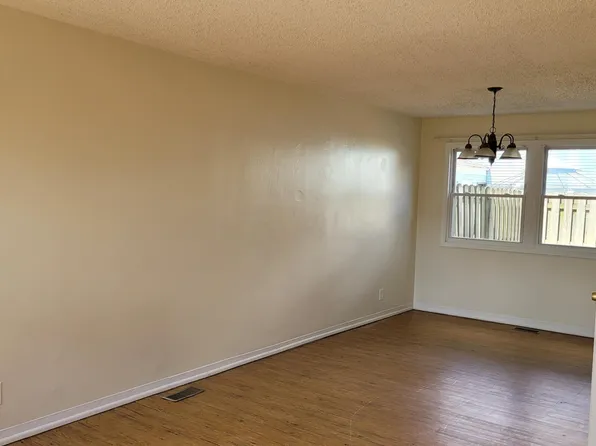 109 Buckeye Cir #B, Columbus, OH 43217