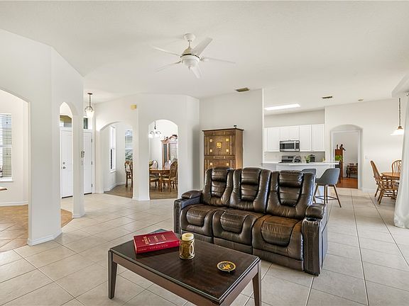 4th image of 366 W Key Lime Sq SW