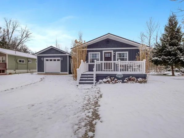 3939 Birch St, Bitely, MI 49309