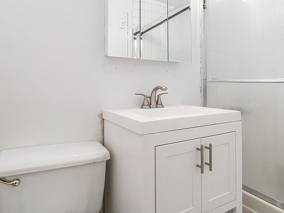 5th image of 163 Mulberry St #B1