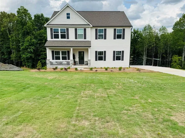 121 Tangle River Dr, Statesville, NC 28677