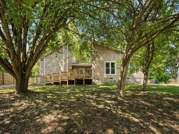425 Cedarmont Dr, Nashville, TN 37211
