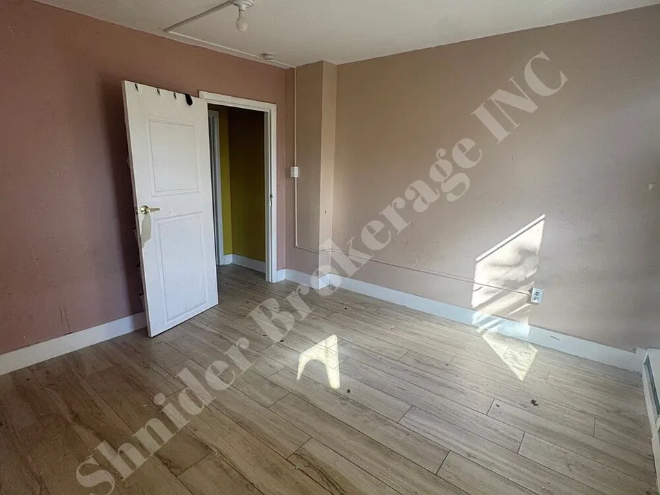 53A Lander St #1