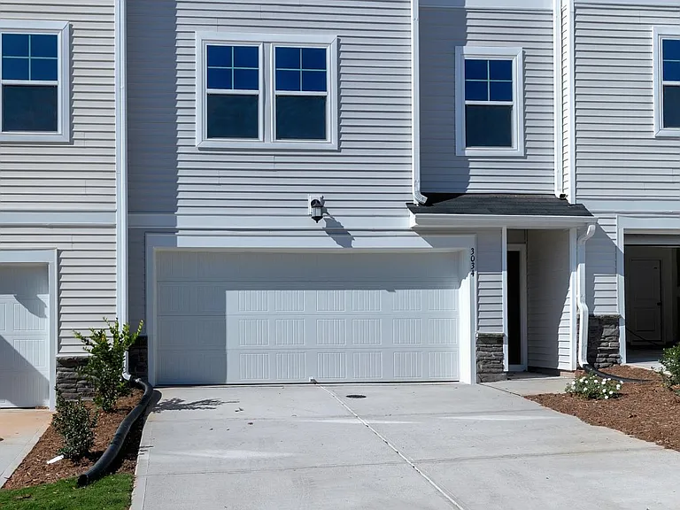3034 Castle Loch Ln — Photo 3