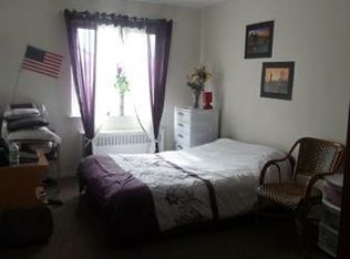 3267 42nd St, Astoria, NY 11103