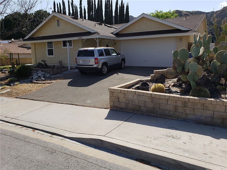 1st image of 30391 Honeysuckle Hill Dr