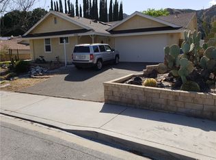 30391 Honeysuckle Hill Dr, Santa Clarita, CA 91387