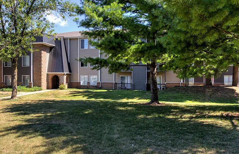 Hamlet Apartments — Photo 21