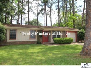 734 Carondelay Dr, Pensacola, FL 32506