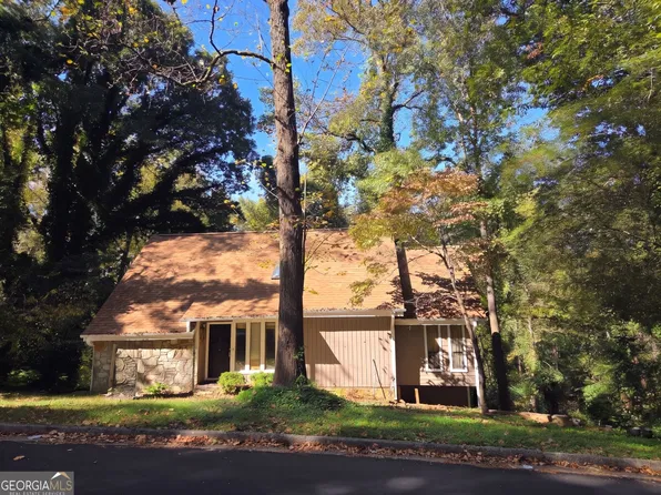6942 Springwood Dr, Douglasville, GA 30135
