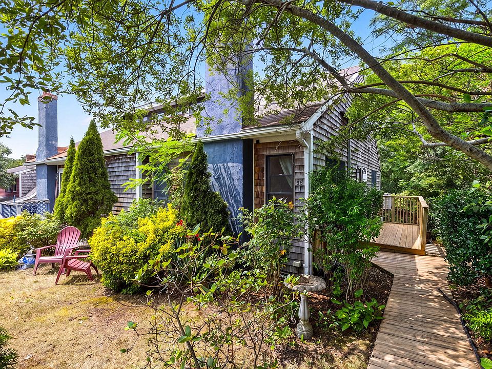 1st image of 36 Nelson Avenue Unit 1