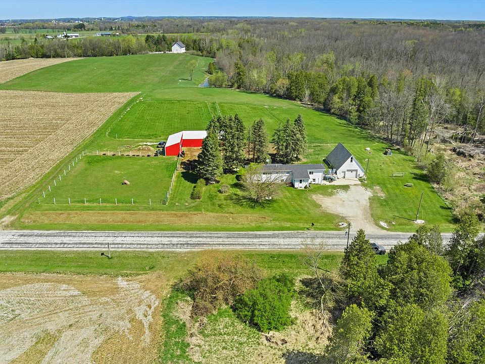 3216 Twin Bridge Rd, Mishicot, WI 54228 | MLS #1833035 | Zillow