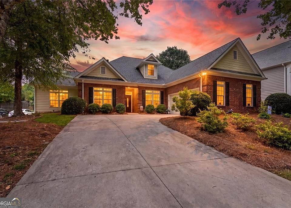 1st image of 235 Piney Hill Ct