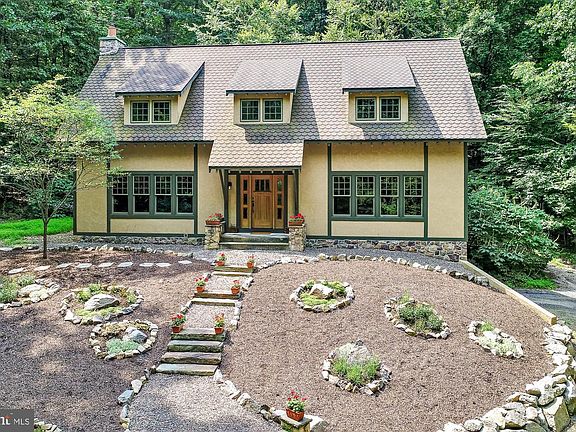 5th image of 48 Acorn Ln