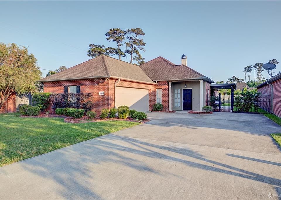 1st image of 2803 S Locke Point Dr