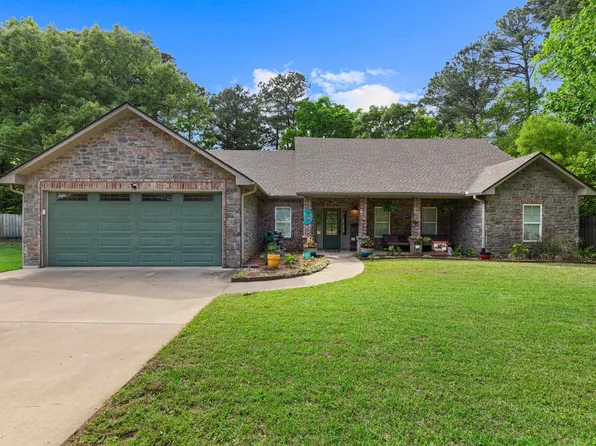 620 Town Oaks Cir, Kilgore, TX 75662