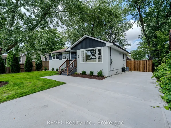 35 Burness Dr, Saint Catharines, ON L2P 1J4