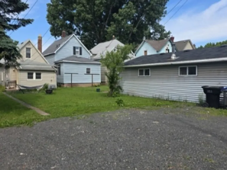 1316 Baxter Ave — Photo 35