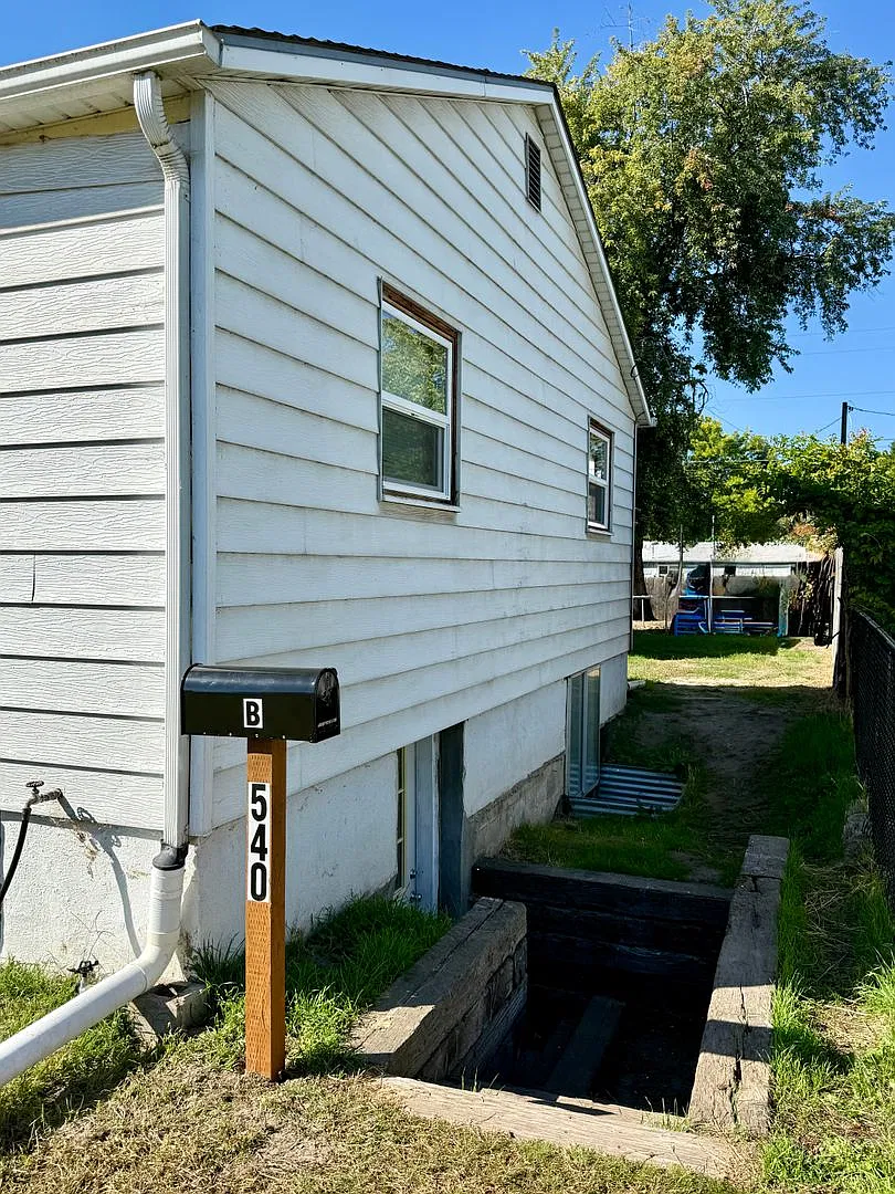 Beautifully Remodeled 2-Bedroom Duplex With Utilities Included — Photo 1