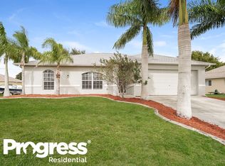 1945 NE 15th St, Cape Coral, FL 33909