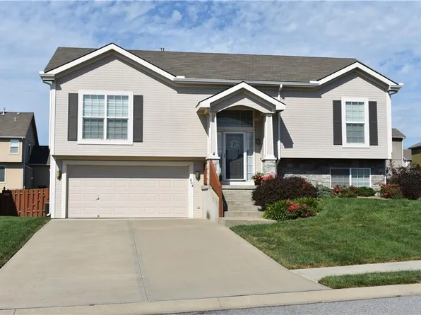 804 Glenview St, Leavenworth, KS 66048