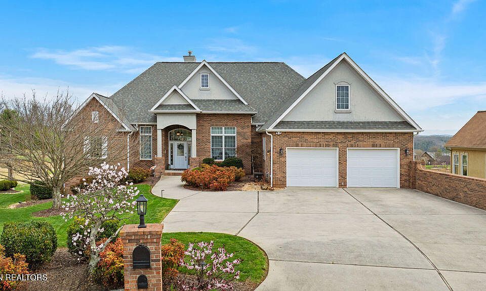 1st image of 206 Wren Ct