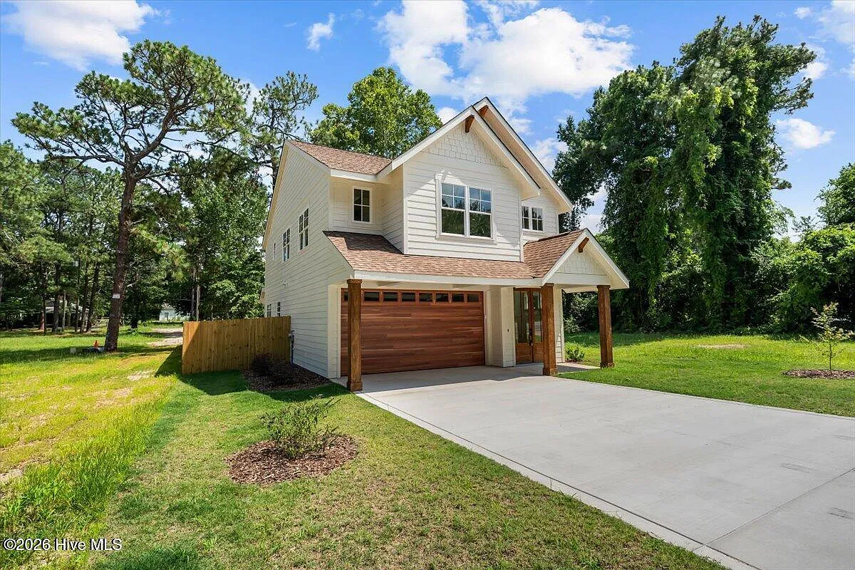 3 bed, 2.5 bath, 2018 sqft, $2,650 — Photo 4