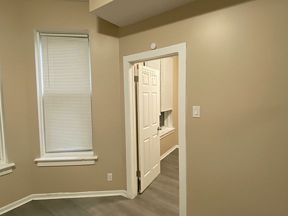 4th image of 1310 S Sawyer Ave #2F