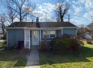 195 Finnegans Ln, Kendall Park, NJ 08824