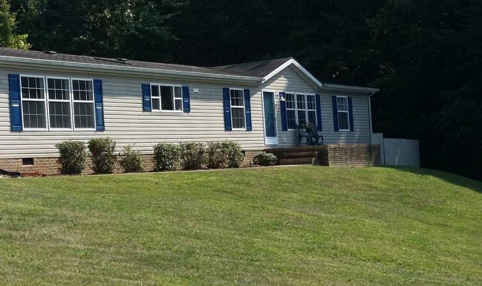 1st image of 520 Feathers Ct