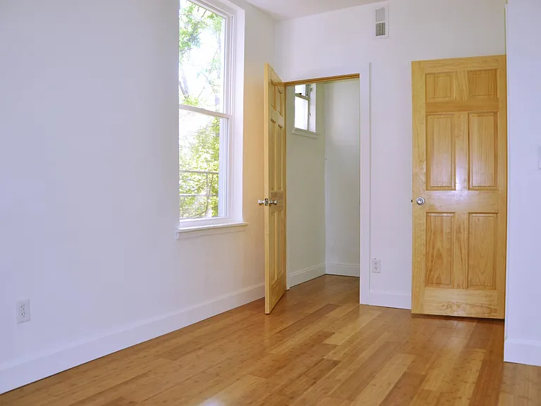 221 Renner St #2 — Photo 15
