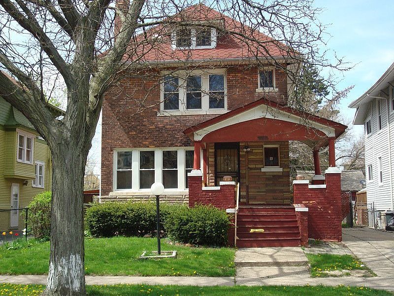 1st image of 163 Tennyson St