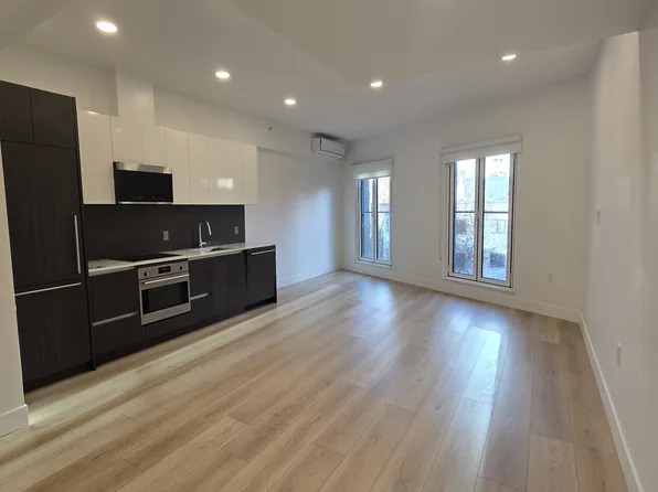 333 Carrall St #401, Vancouver, BC V6B 2J4